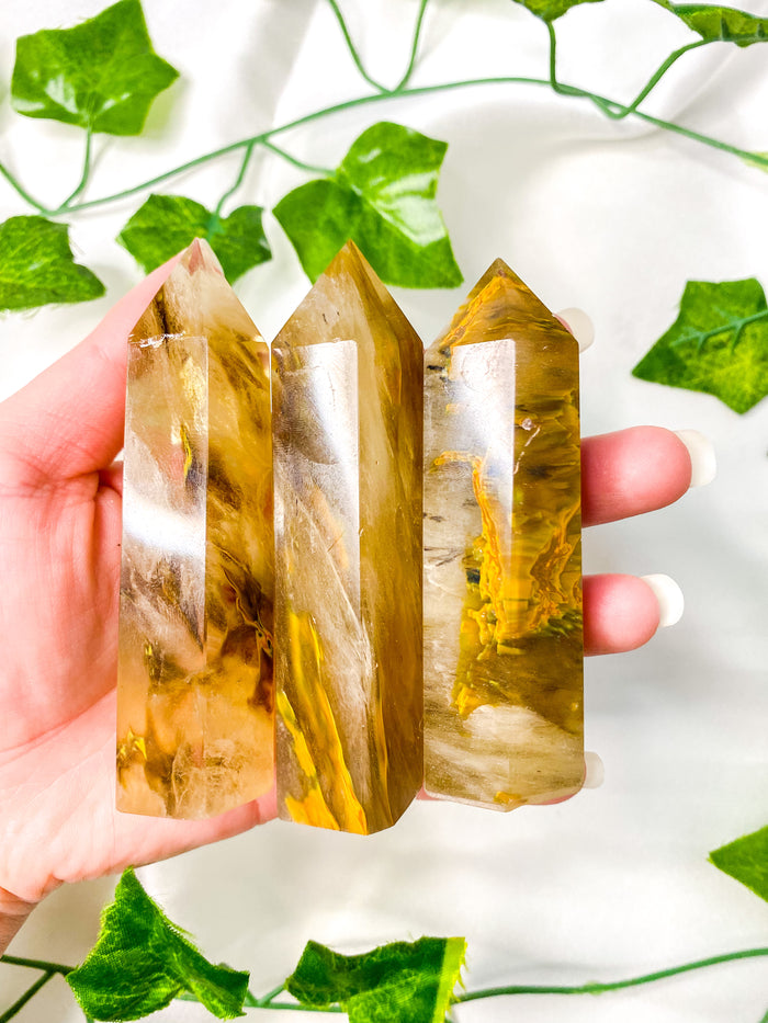 Golden Tiger Stripped Smelt Quartz Tower