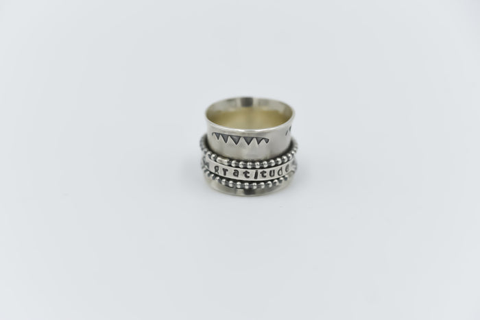 AS 170 Meditation Spinner Ring