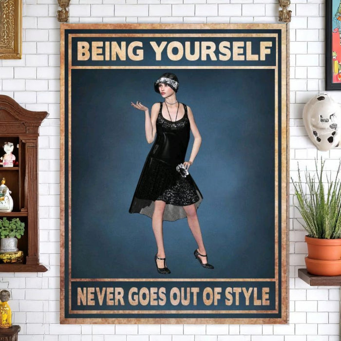 Flapper Style Aluminum Sign – “Being Yourself Never Goes Out of Style”