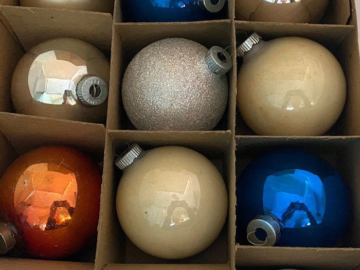 Midcentury Shiny Brite Ornaments at Duckwells
