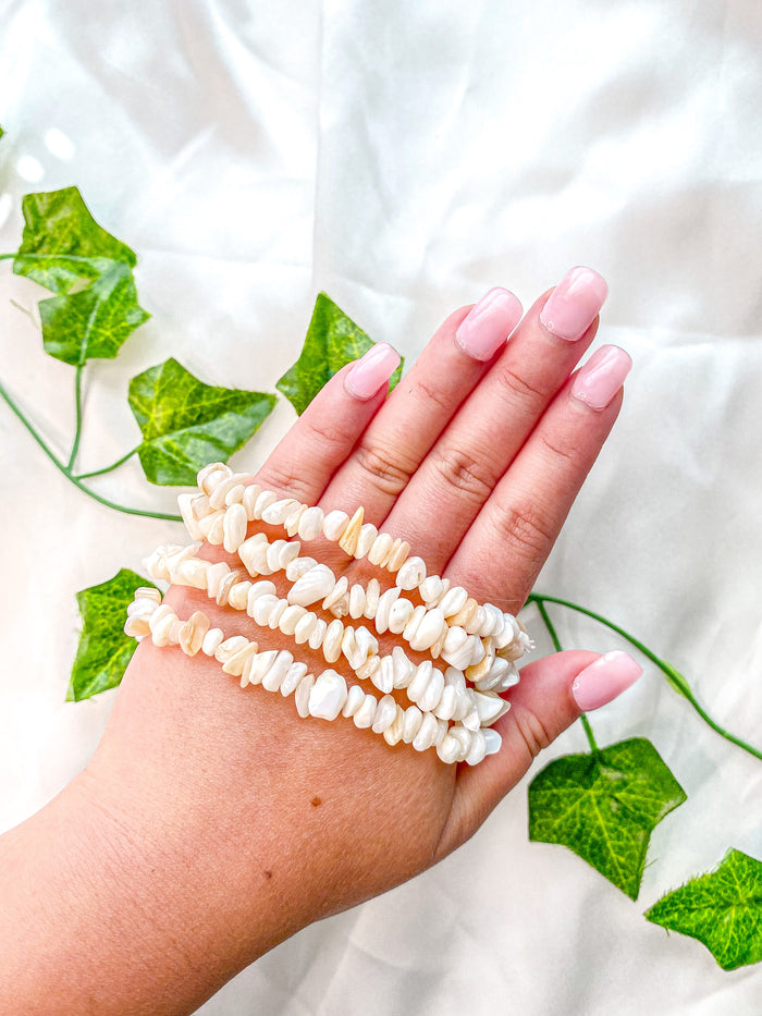 Mother of Pearl Shell Chip Bracelet