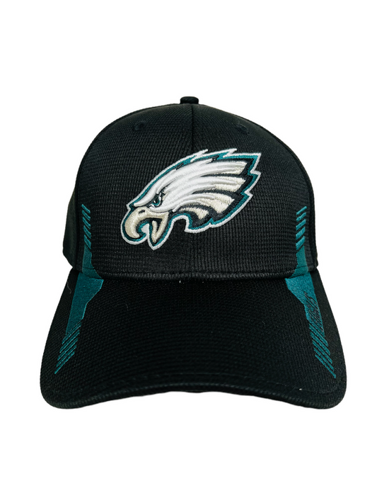 PHILADELPHIA EAGLES TEAM ISSUED NEW ERA FLEX-FIT ADULT HAT M / L