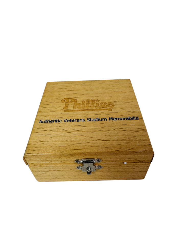PHILADELPHIA PHILLIES LAST SEASON AT VETERANS STADIUM 2003 COMMEMORATIVE WALL SQUARE