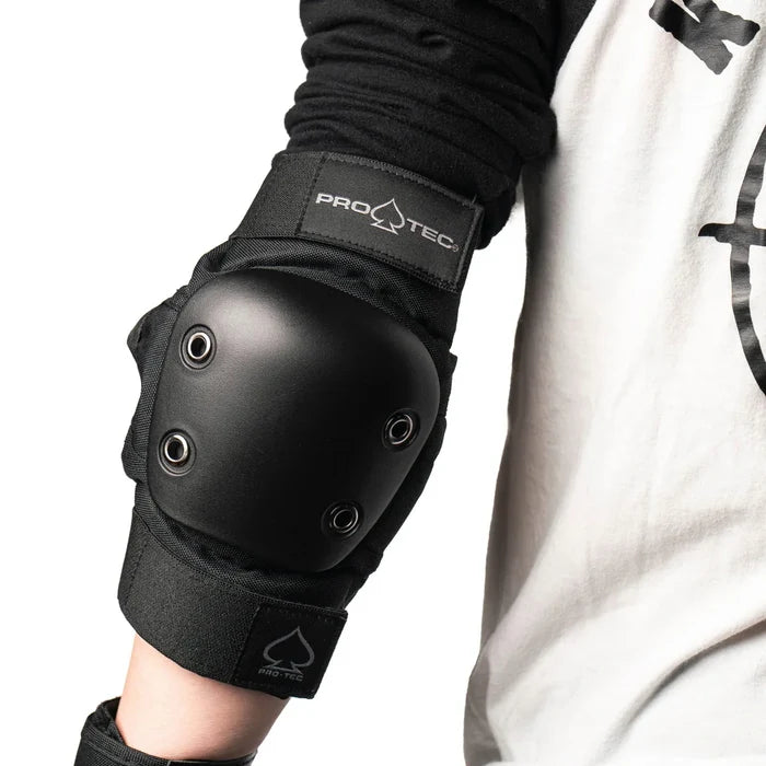 Pro-Tec Adult Street Gear - Black