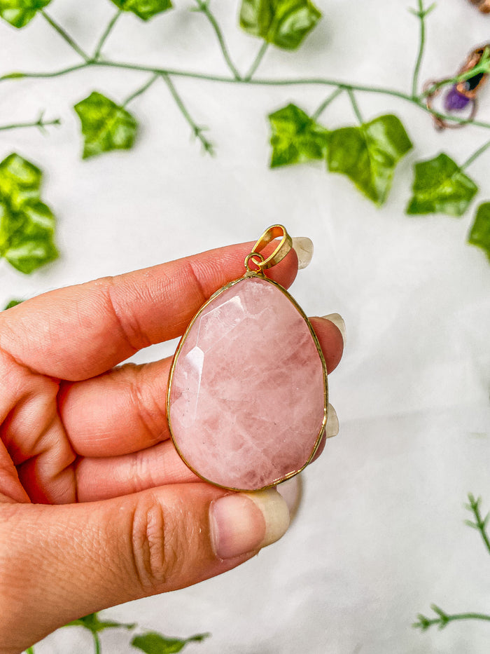 Rose Quartz Gemcut Pendant